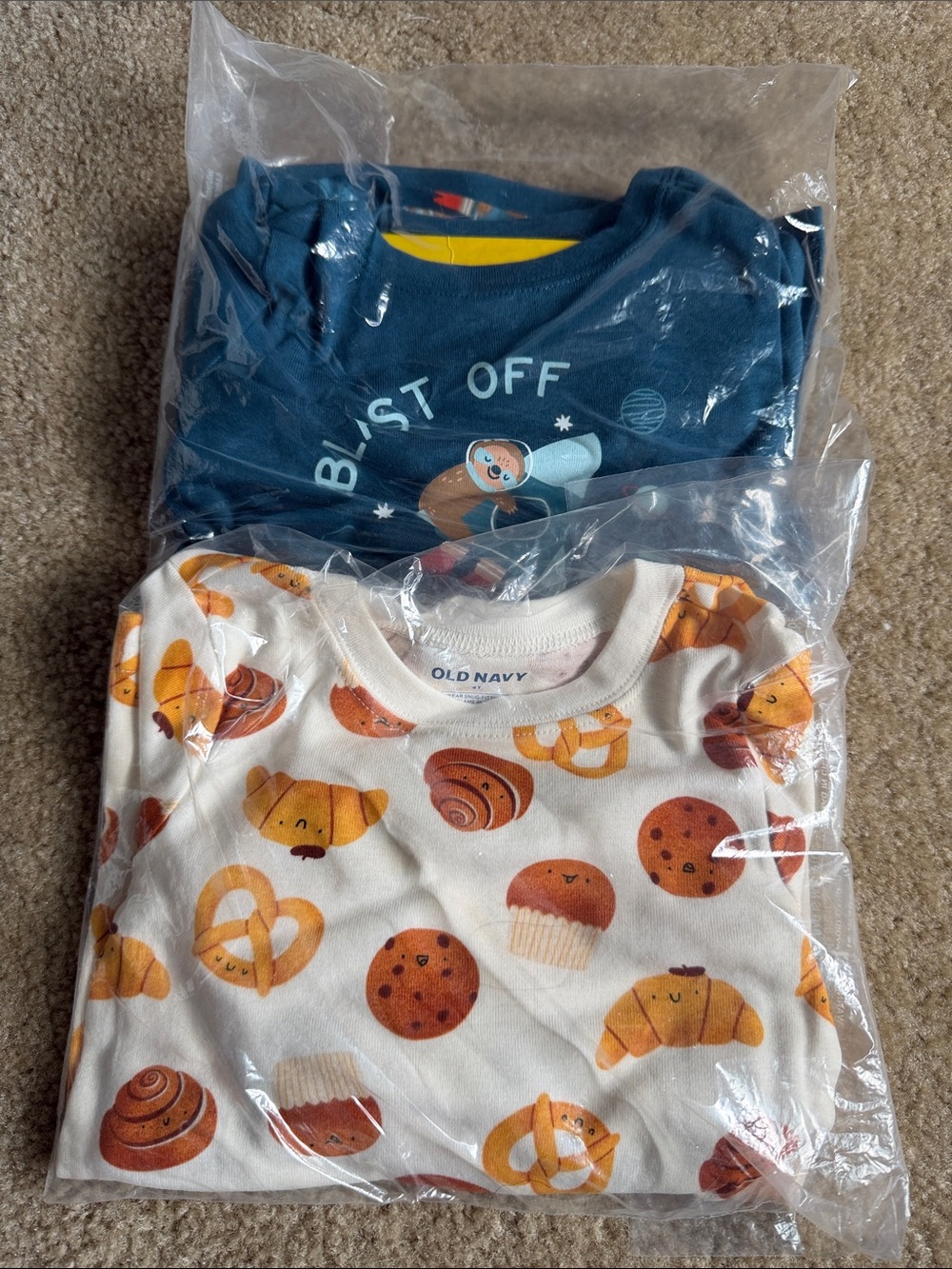 Old Navy Navy Top & Cream Bakery Print Baby Pajama Set
